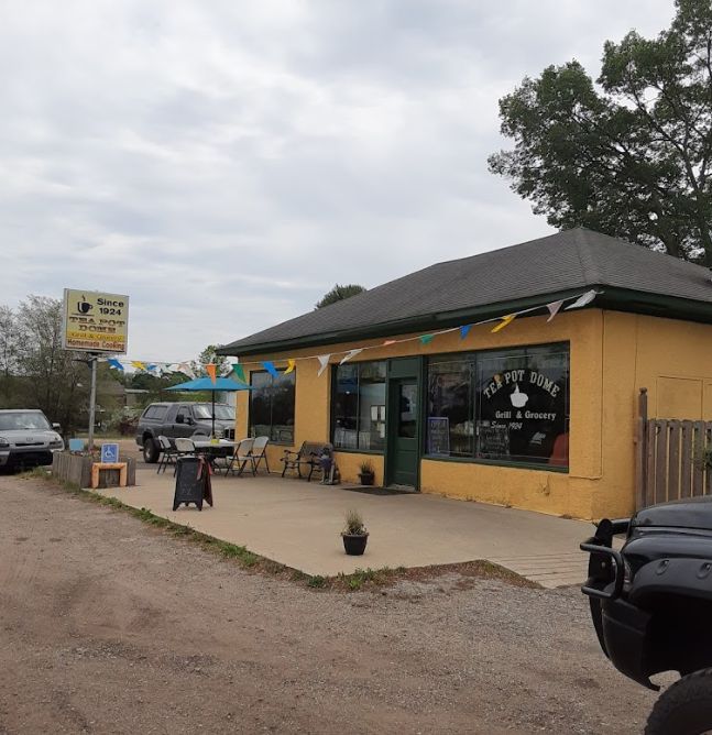 Tea Pot Dome Grill & Grocery - From Web Listing (newer photo)